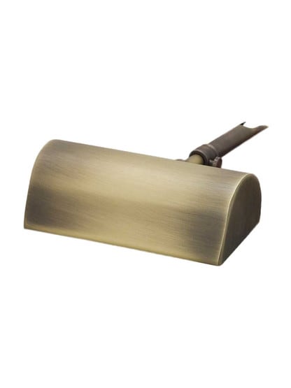 Traditional 5 inch Picture Light in Antique Brass.